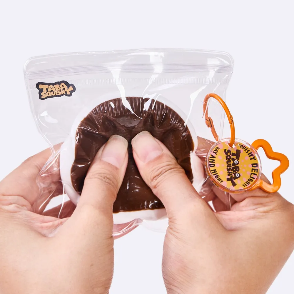 60g Choco-white Sandwich Cookie Taba Squishy — photo 5