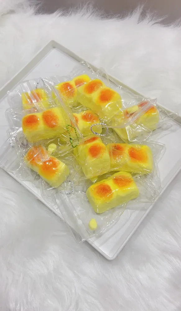 Baked Bread Squishy Stress Relief Decompression Toy — photo 2