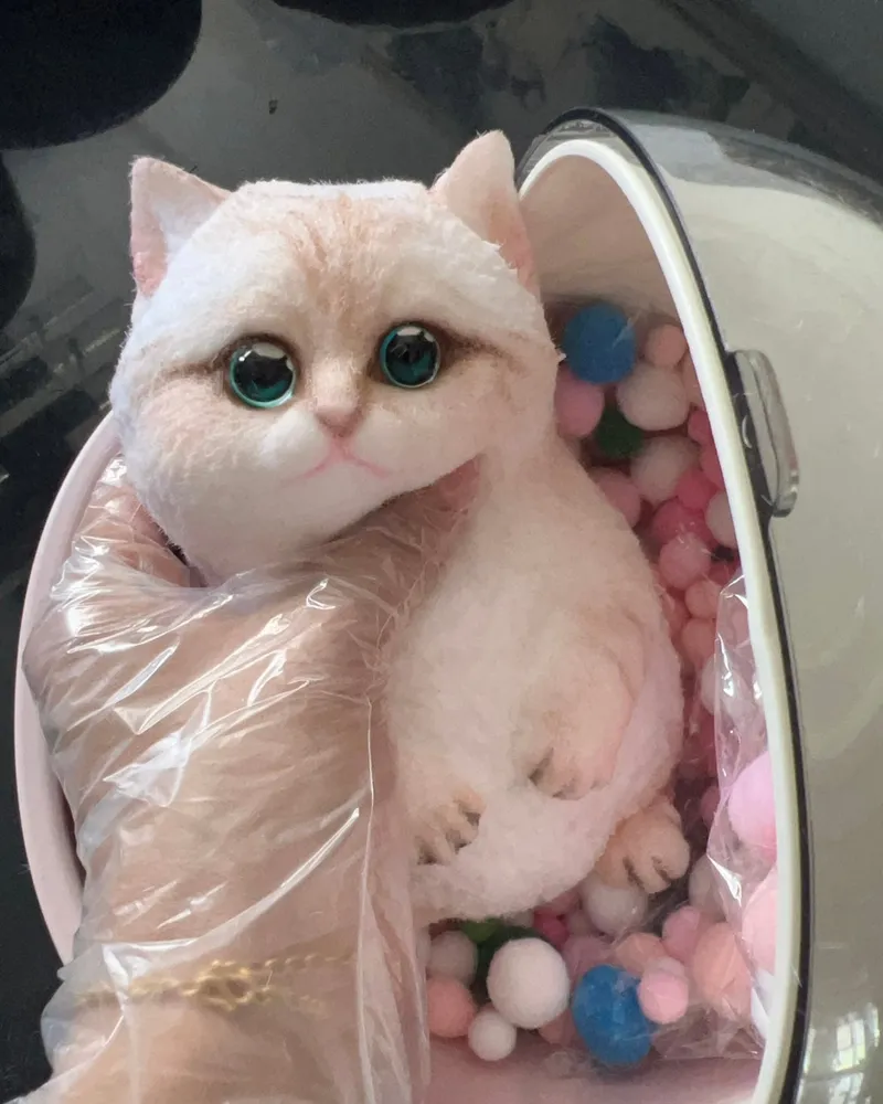 Big Kitty Squishy Stress Relief Toy with a Storage Cart — photo 3