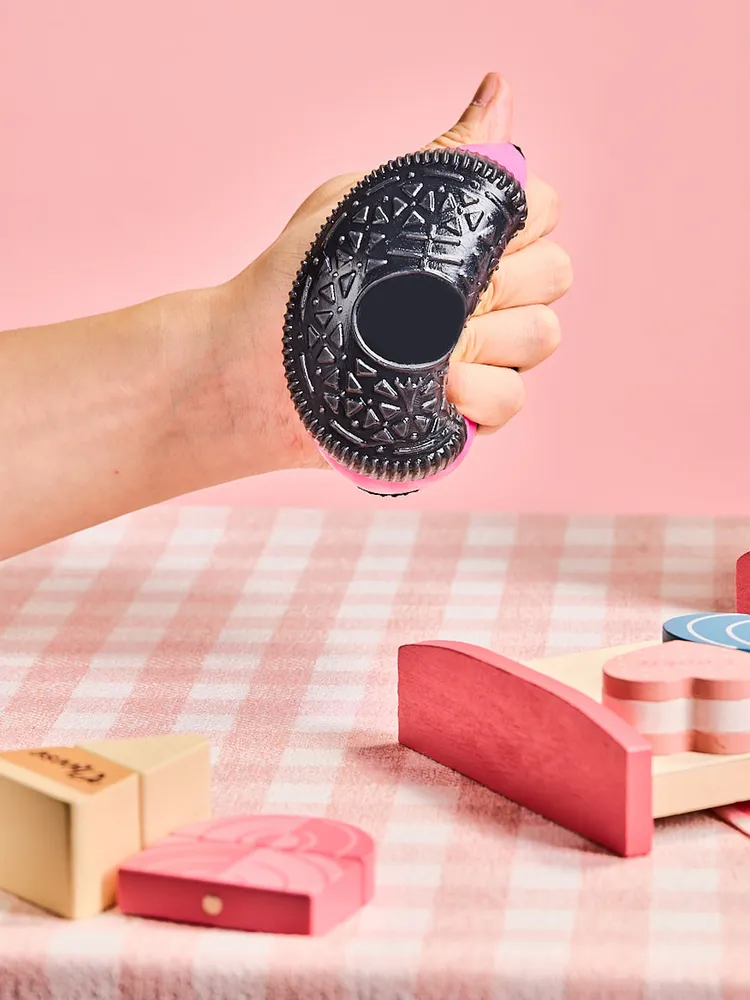 Black-fuchsia Cookie Sandwich Taba Squishy — photo 2