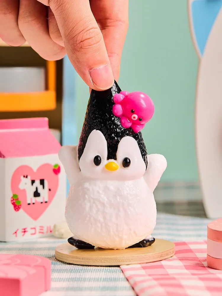 Black Penguin Taba Squishy — photo 4