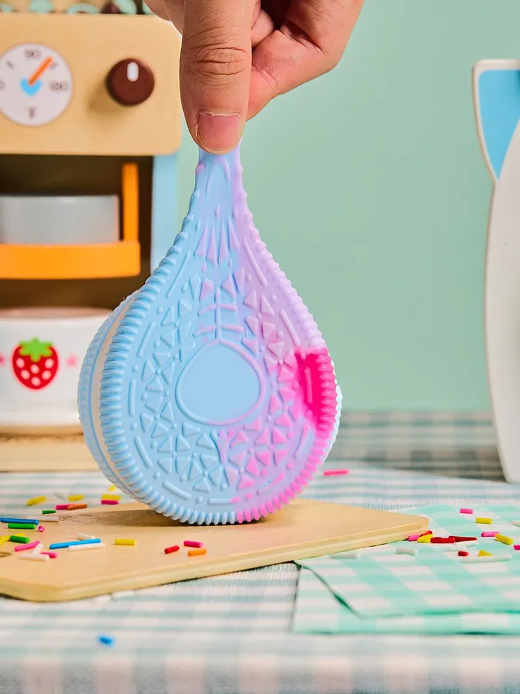 Blue-white Cookie Sandwich Taba Squishy — photo 3