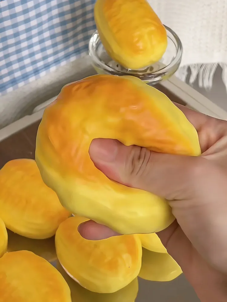Bread Stress Ball Squishy Stress Relief Decompression Toy — photo 3