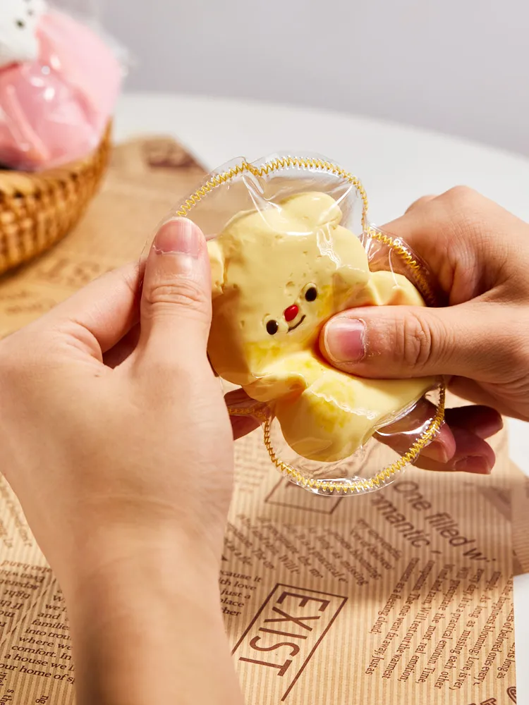 Butter Bear Taba Squishy — photo 3