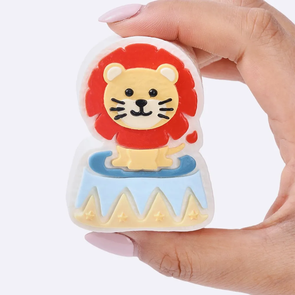 Circus Lion — photo 4