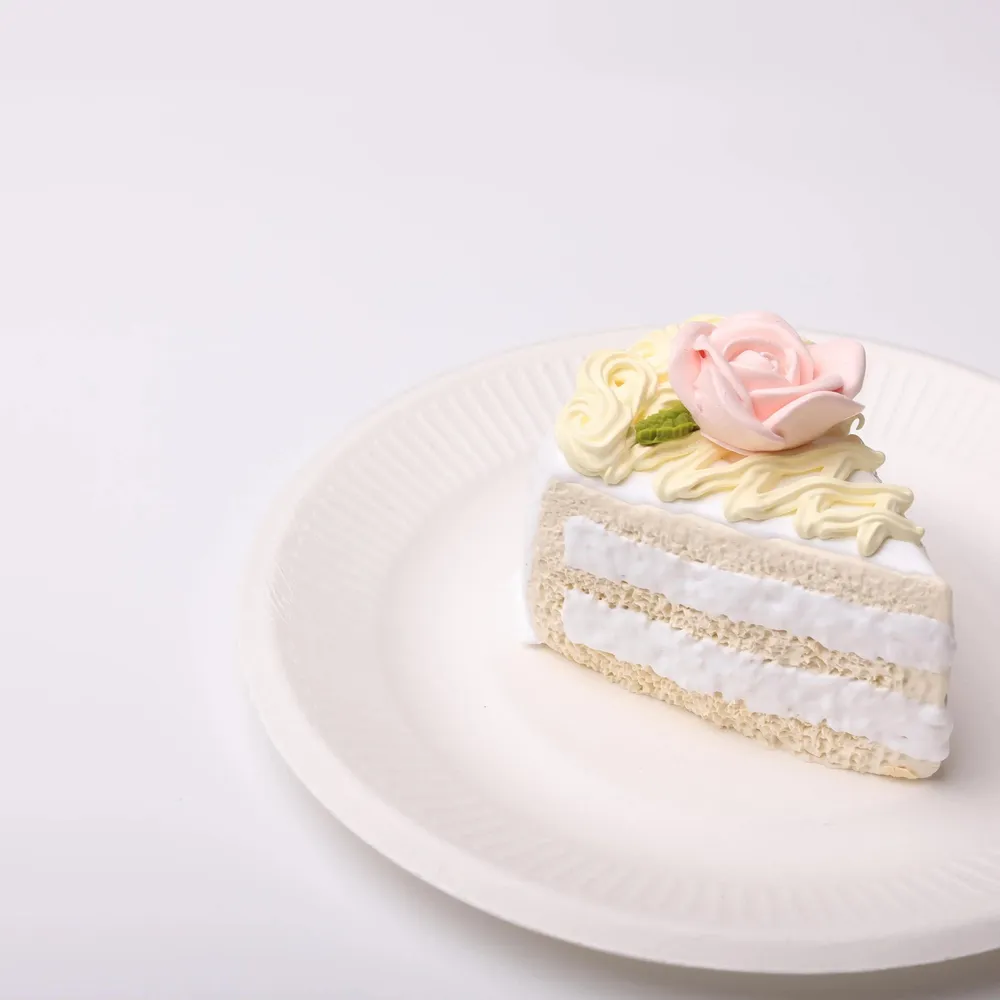 【CT101】Rose White Chocolate Cake Slice Squishy Toy — photo 4