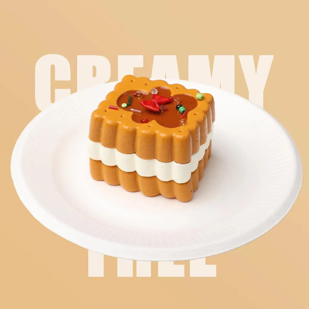 【CT136】Gingerbread Man Hollow Cookies Squishy Toy