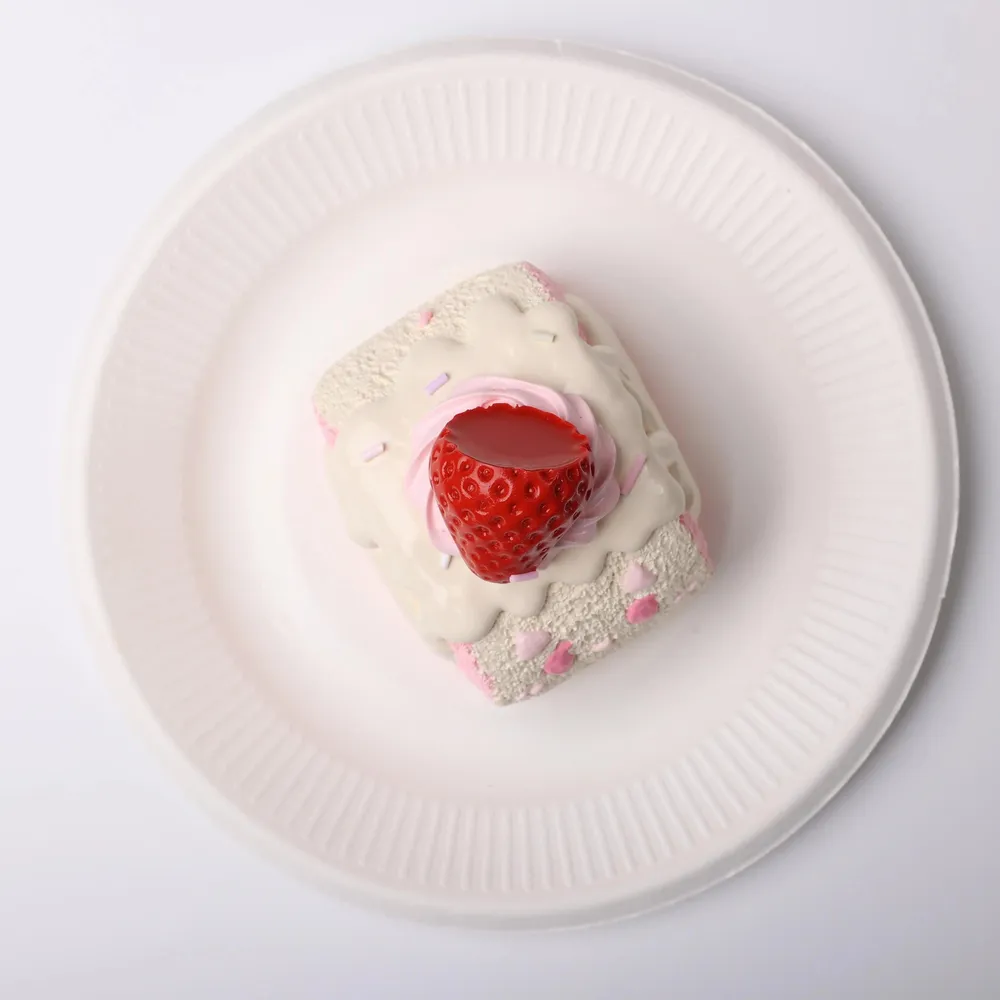【CT151】Strawberry Swiss Roll Squishy Toy — photo 3