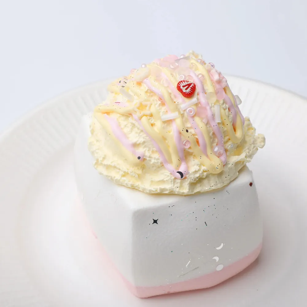 【CT184】Ice Tofu Squishy Toy — photo 3