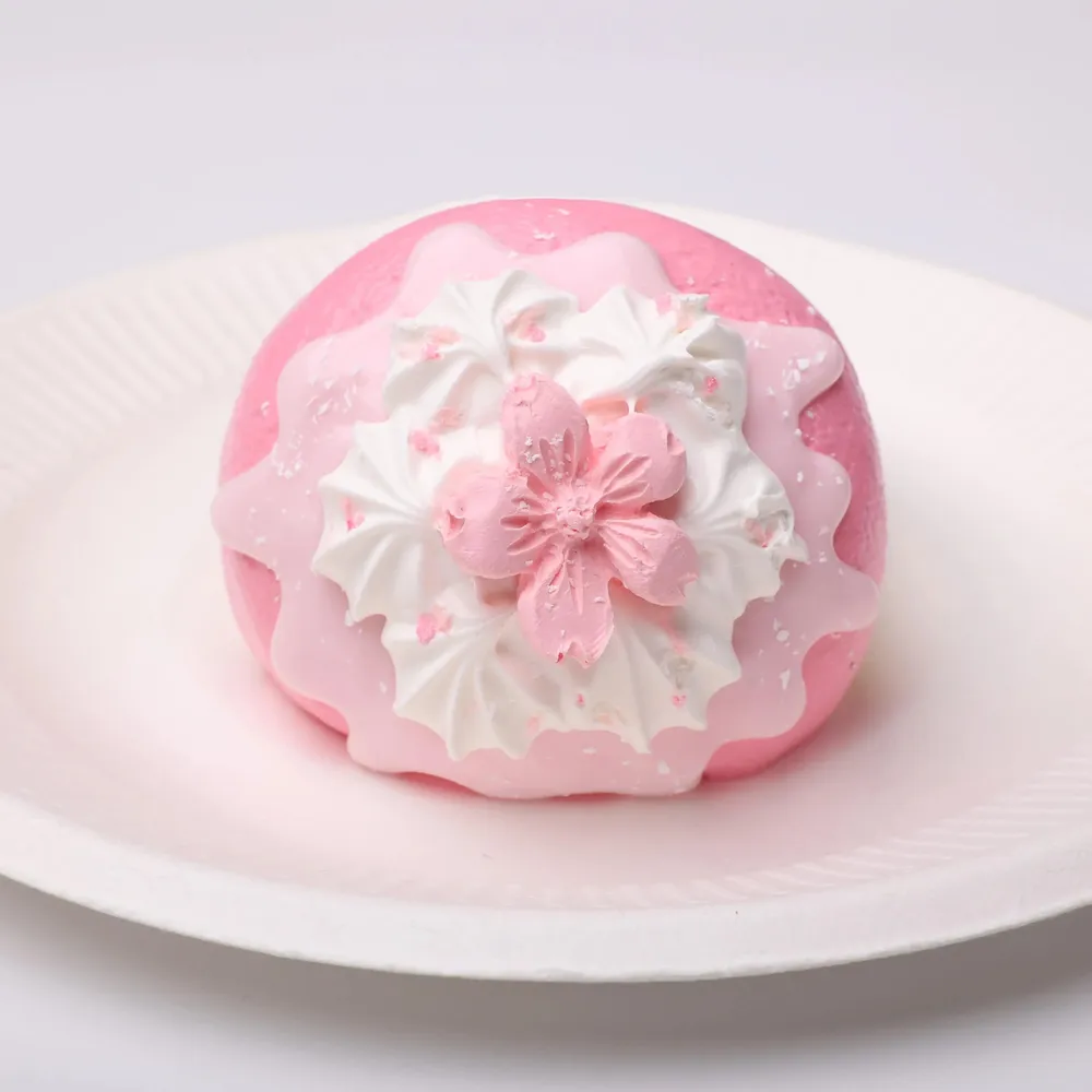 【CT191】Buds of Spring - Cherry Blossom Cupcake Squishy Toy — photo 2