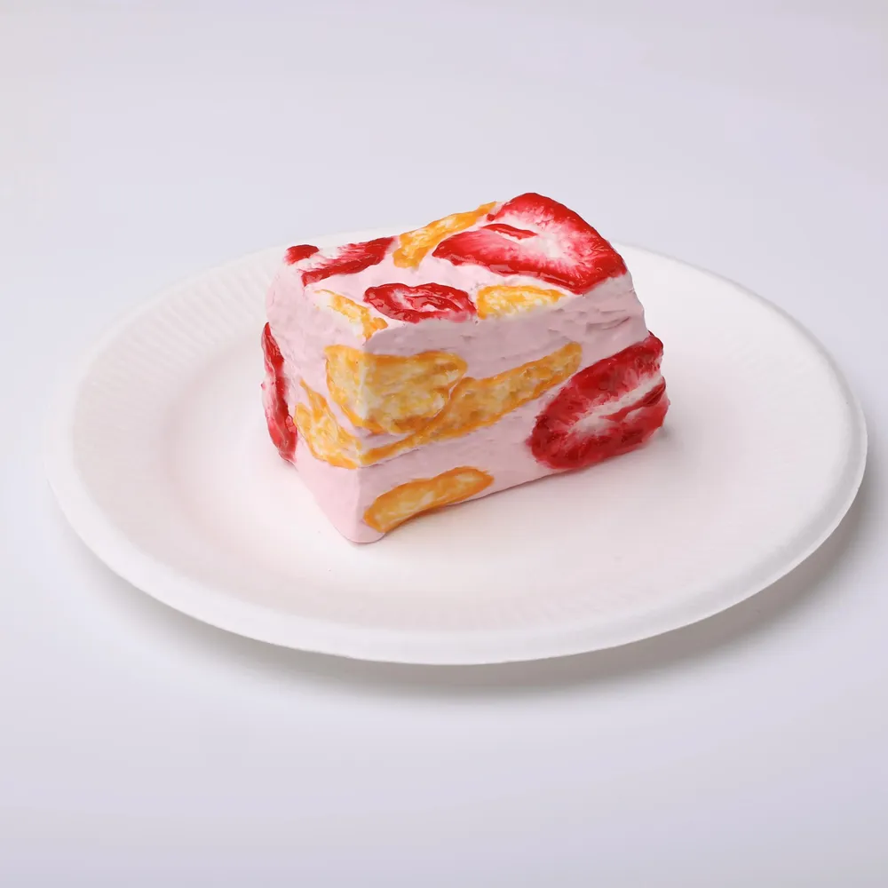 【CT204】Strawberry Snowflake Crisp Squishy Toy — photo 3