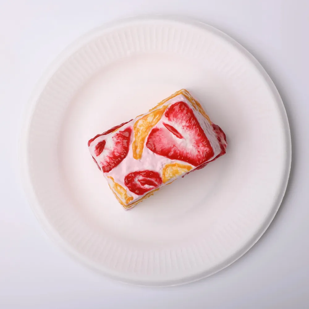 【CT204】Strawberry Snowflake Crisp Squishy Toy — photo 5