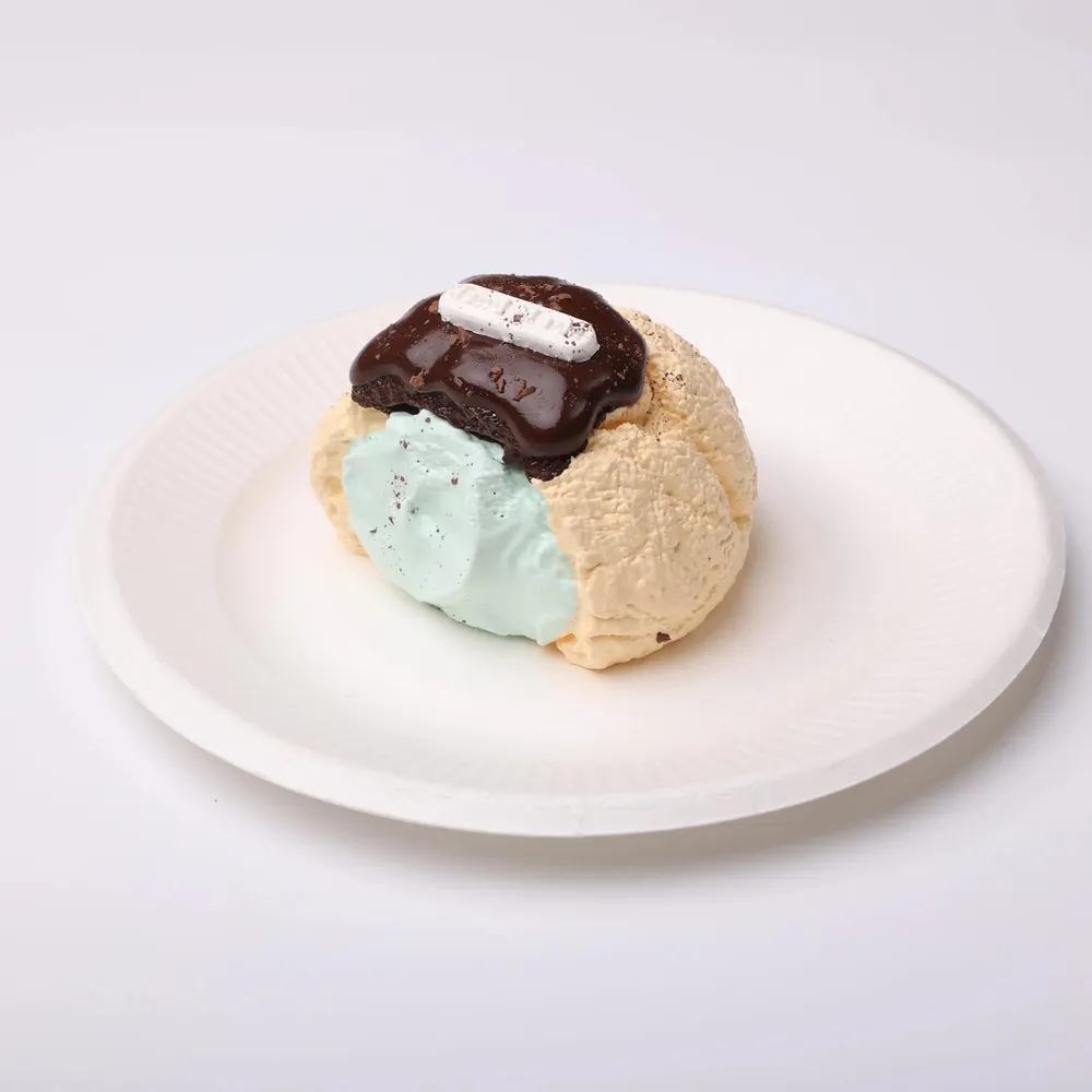 【CT208】Mint Chocolate Sauce Cream Puff Squishy Toy — photo 2