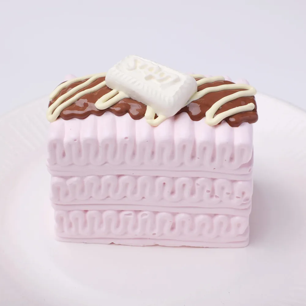 【CT228】Strawberry Chocolate Layered Ice Cream Squishy Toy — photo 3