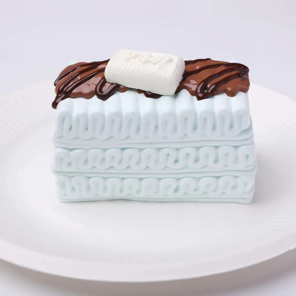 【CT229】Mint Chocolate Layered Ice Cream Squishy Toy — photo 3