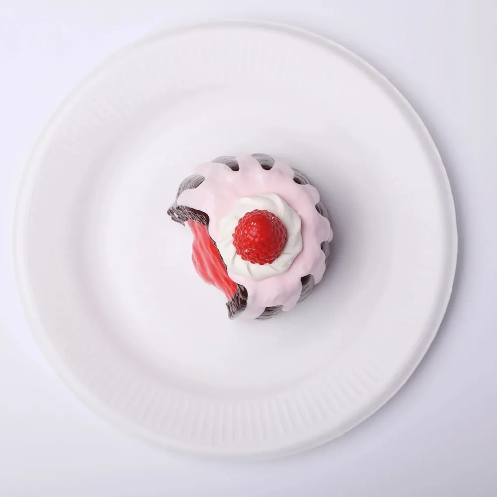 【CT230】‘Rising fortune’ Strawberry Canelé Squishy Toy — photo 4
