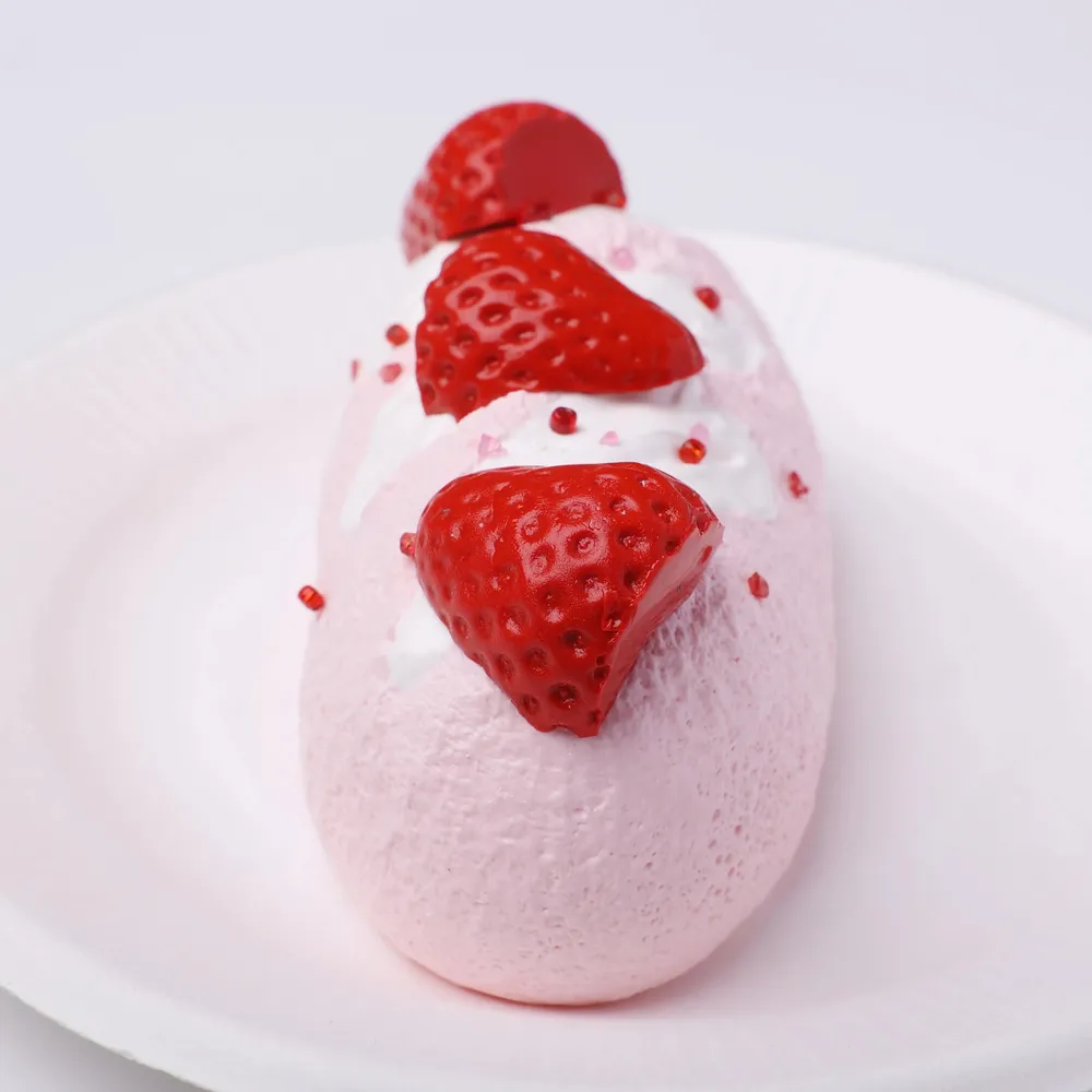 【CT233】Strawberry Loaf Bread Squishy Toy — photo 3