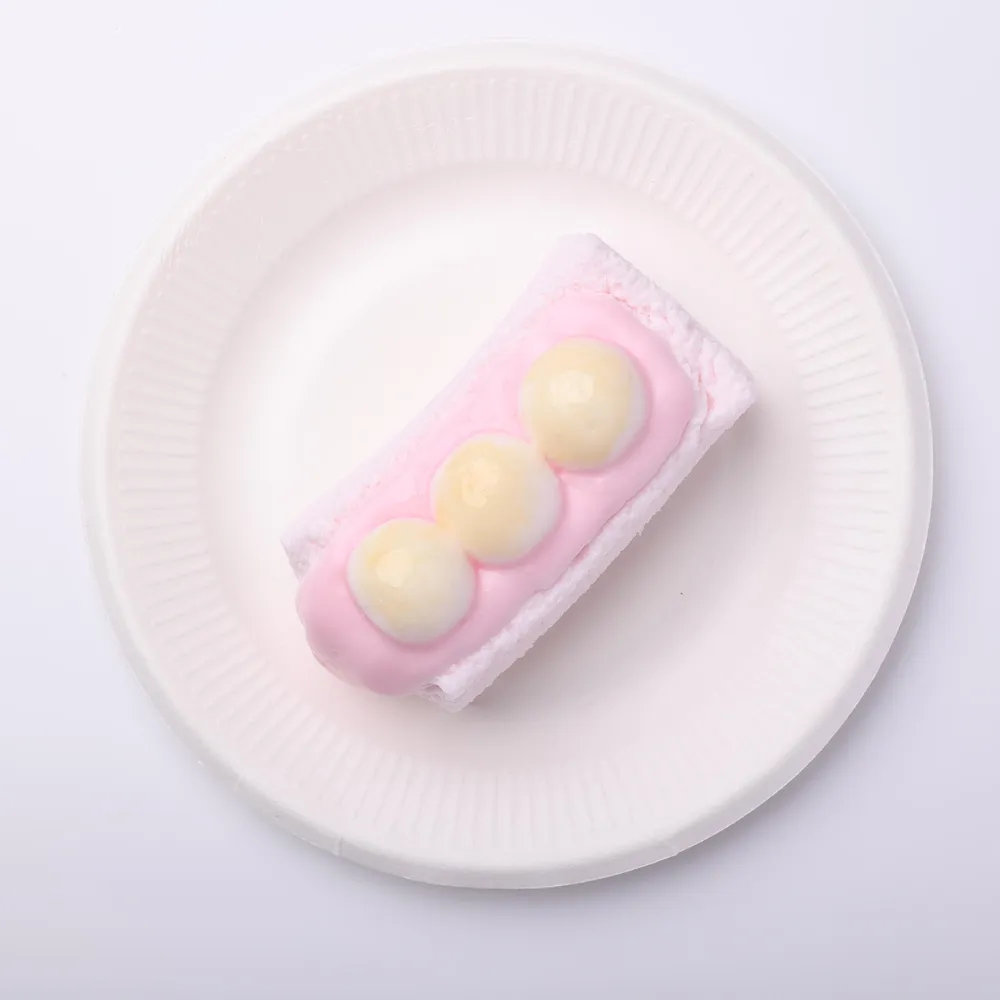 【CT249】Strawberry Soymilk Toast Squishy Toy — photo 4