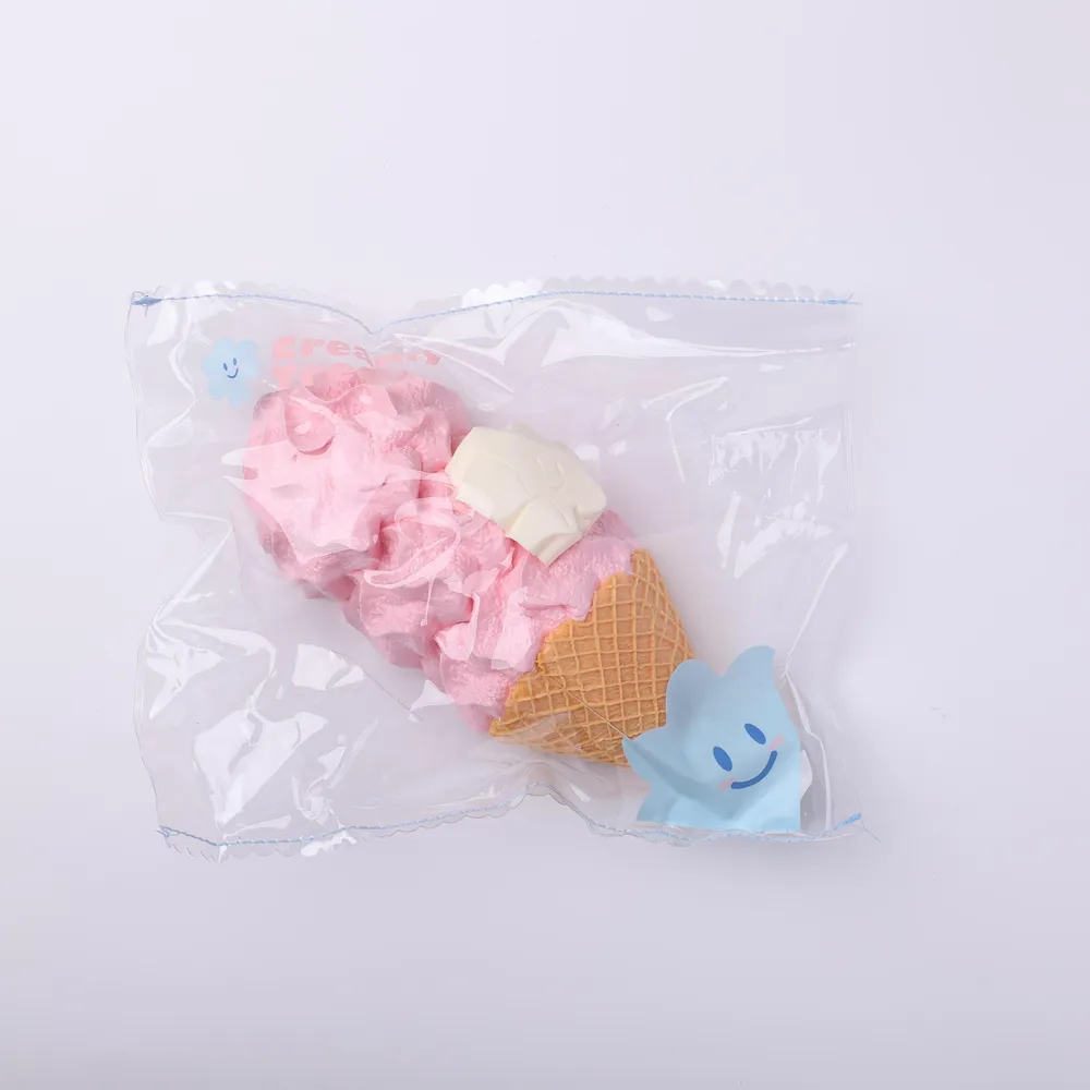 【CT255】Treemie Strawberry Ice Cream Cone Squishy Toy — photo 5