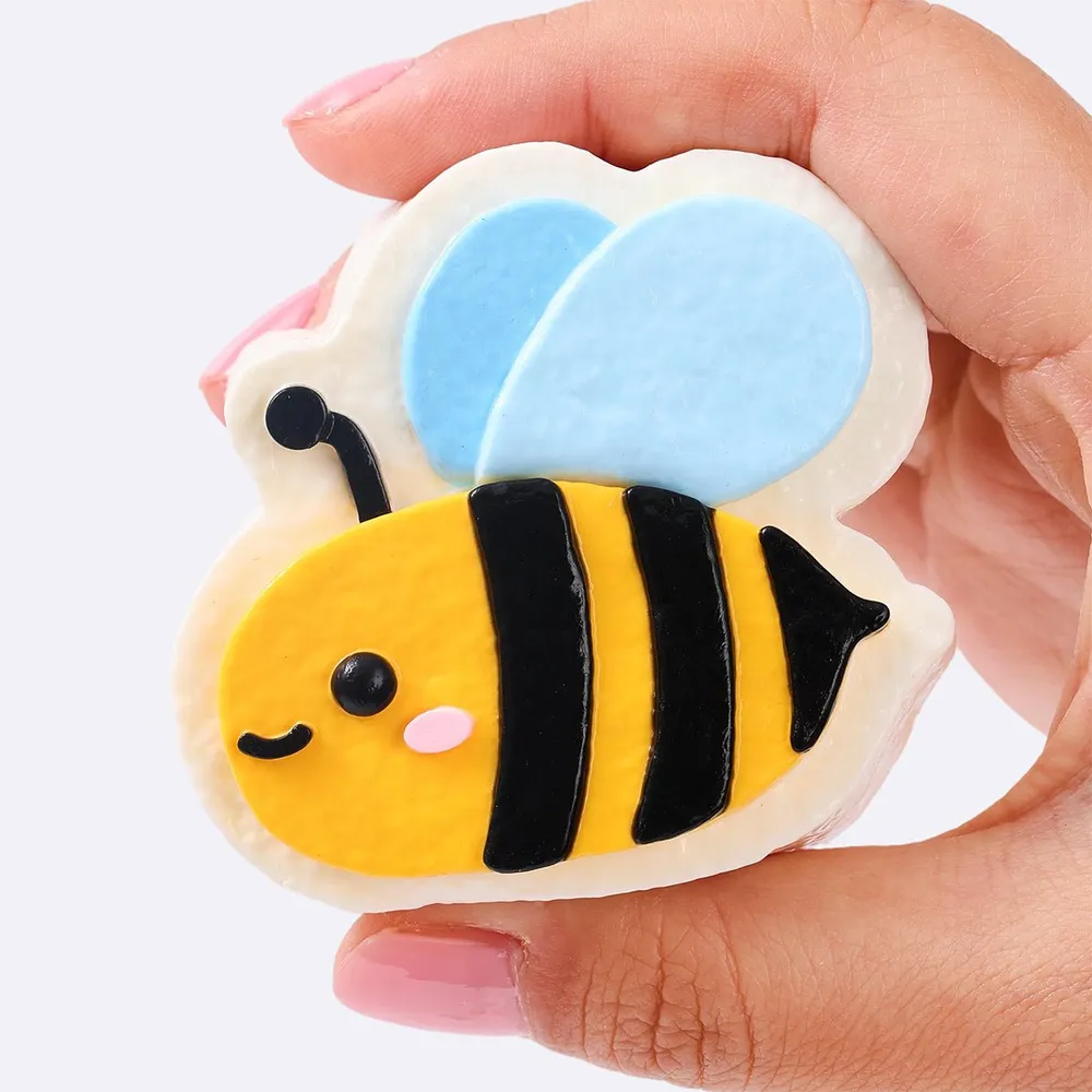 Cute Bee — photo 4