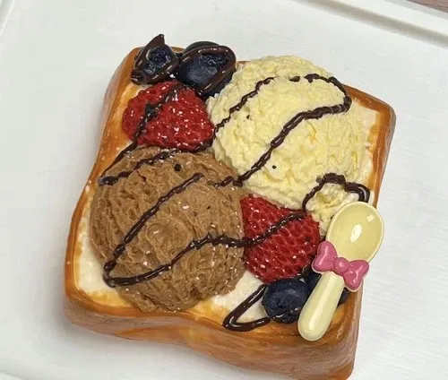Ice Cream Double Scoop Toast Squishy