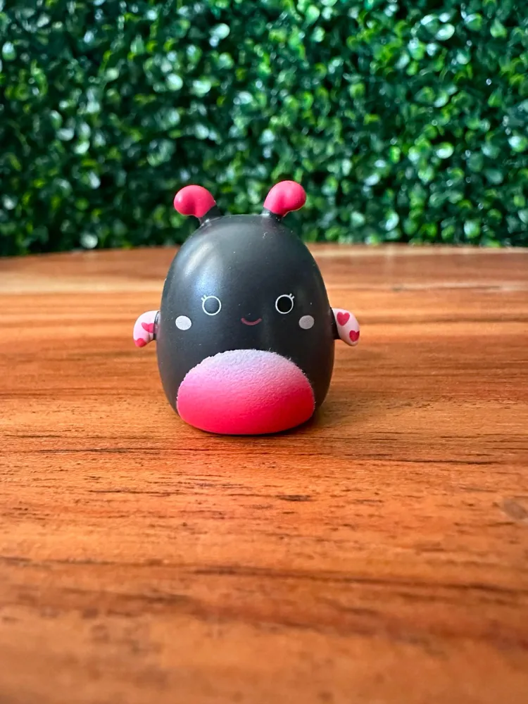 Ladee the Ladybug Squish-a-long