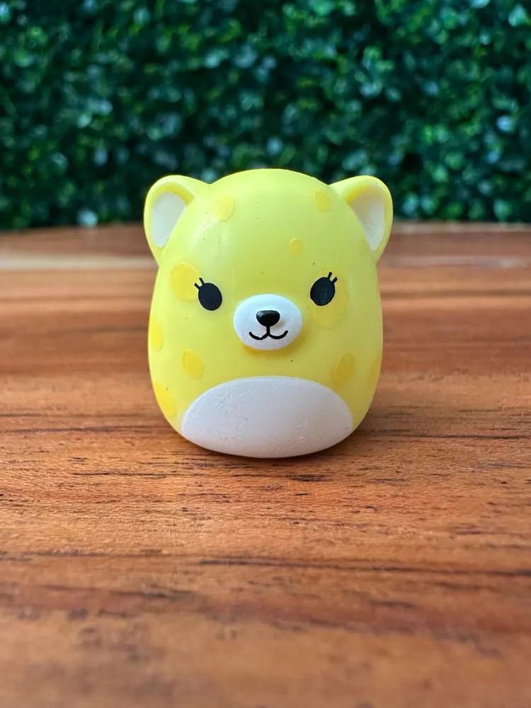 Lexie the Yellow Cheetah Squish-a-long