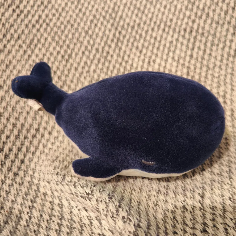 Liv Heart Whale Plush